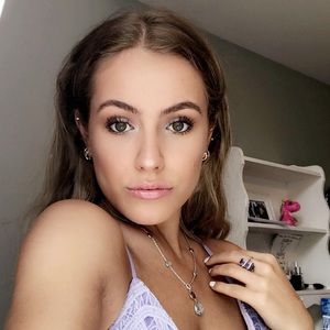 Meet your Posher, Erika